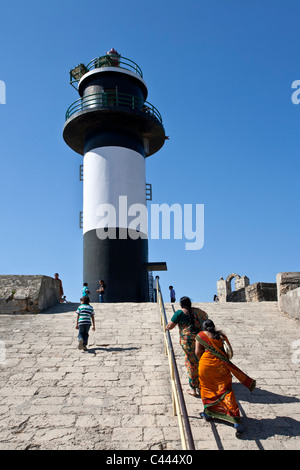 Phare. Fort de DIU. Le Gujarat. L'Inde Banque D'Images