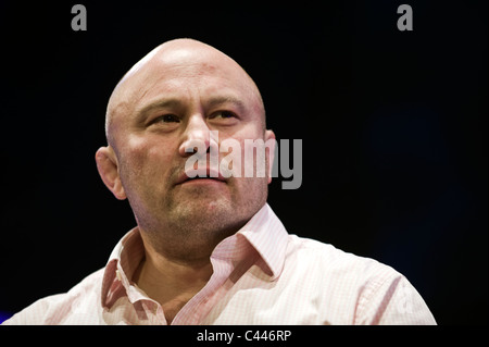 Brian Moore, écrivain et journaliste auteur ancien international de rugby Angleterre photographié à Hay Festival 2011 Banque D'Images