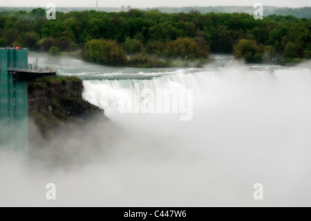 Prospect Point et la tour d'observation à l'American Falls Niagara, NY Banque D'Images