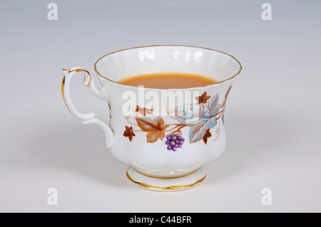 Royal Albert "Lorraine" fine tasse de porcelaine, Calypso, Costa del Sol, la province de Malaga, Andalousie, Espagne, Europe de l'Ouest. Banque D'Images