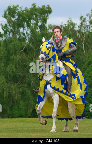 Les acteurs d'un jour de joutes Leeds Castle dans le Kent Banque D'Images