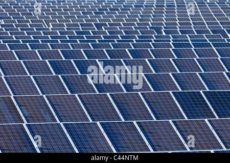 Installation solaire ; station de helioelectric Solarkraftwerk ; l'énergie solaire ; Thalheim bei Banque D'Images