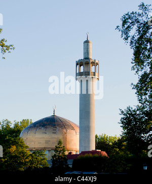 L'Europe, Royaume-Uni, Angleterre, Londres, Regents Park, mosquée, la mosquée centrale, Centre culturel islamique, minaret Banque D'Images