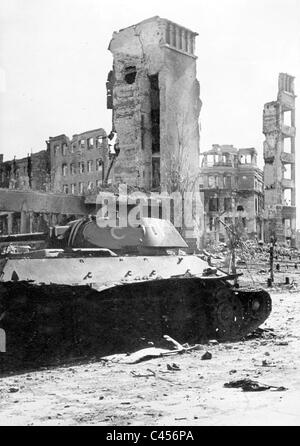 T-34 tank russe détruite à Stalingrad, 1942 Banque D'Images