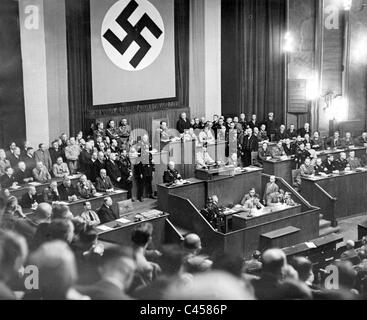Adolf Hitler prononce un discours devant le Reichstag, 1934 Banque D'Images