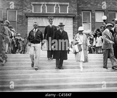 J. Calvin Coolidge avec gardes du corps, 1927 Banque D'Images