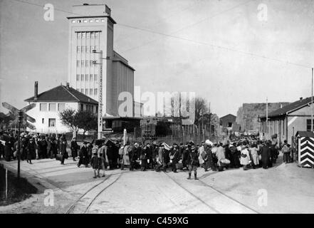 Les juifs dans le camp de Pithiviers en France, 1941 Banque D'Images