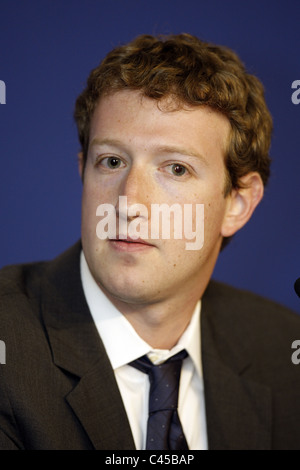 MARK ZUCKERBERG, PDG et co-fondateur de FACEBOOK 26 mai 2011 INTERNATIONAL CENTRE DES MÉDIAS DEAUVILLE FRANCE Banque D'Images