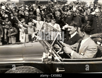 Hitler dans la voiture avec Kempka Banque D'Images