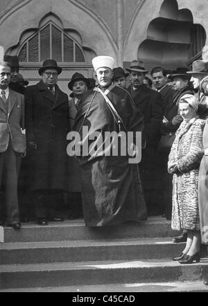 Grand mufti Amin el Husseini en face de la mosquée à Berlin Banque D'Images