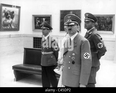 Hitler et Goebbels à l'ouverture de la grande exposition d'Art Allemand Banque D'Images