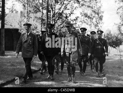 Officiers turcs conduite par Toydemyr à Hitler Banque D'Images