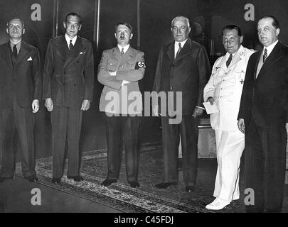Photo de groupe à l'occasion du ministre polonais des Affaires étrangères, Beck's visite à Hitler Banque D'Images