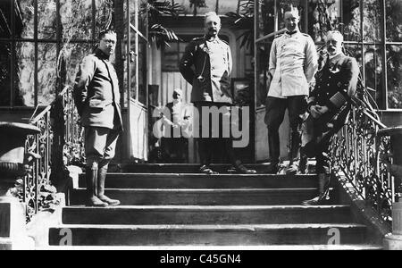 Wilhelm II., le Prince Guillaume de Prusse et le Prince Henry de Prusse sur le front de l'Ouest, 1915 Banque D'Images