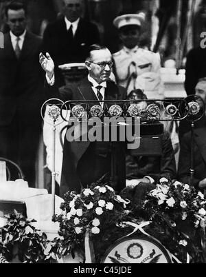 Calvin Coolidge se félicite de Charles Lindbergh, 1927 Banque D'Images