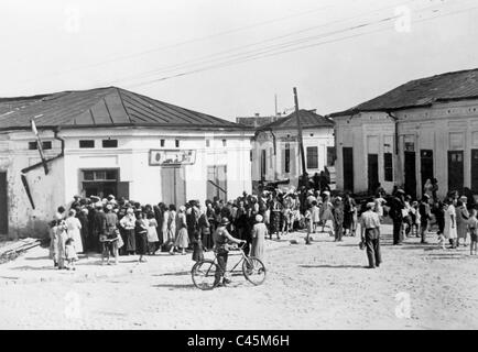 Dans la file d'ghetto juif de Chisinau, 1941 Banque D'Images