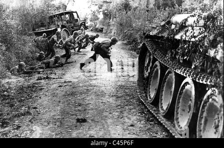 Des soldats américains dans la Normandie, 1944 Banque D'Images