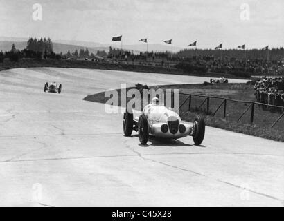 Rudolf Caracciola durant le Grand Prix d'Allemagne au Nürburgring, 1937 Banque D'Images