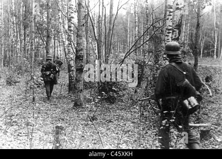 Troupe de reconnaissance allemande dans la région de Desna, 1941 Banque D'Images