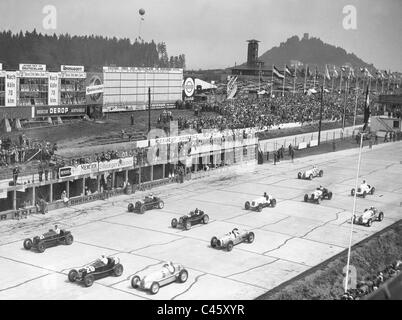 Une course automobile avec le Nuerburgring, 1934 Banque D'Images