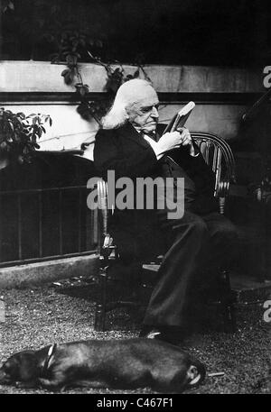 Theodor Mommsen dans son jardin Banque D'Images