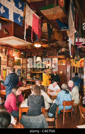 L'intérieur, Peter's Café Sport, Horta, Faial, Açores : trans-atlantique légendaire Abreuvoir des marins Banque D'Images
