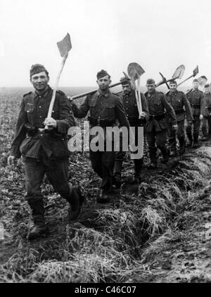 Seconde Guerre mondiale : les équipes de construction sur le front de l'Est, 1941-1945 Banque D'Images