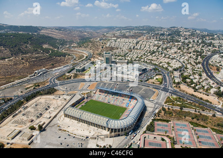 Photo aérienne du stade Teddy dans l'ouest de Jérusalem Banque D'Images