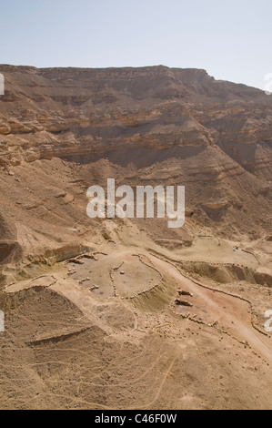 Photographie aérienne du cratère de Ramon dans le désert du Néguev Banque D'Images