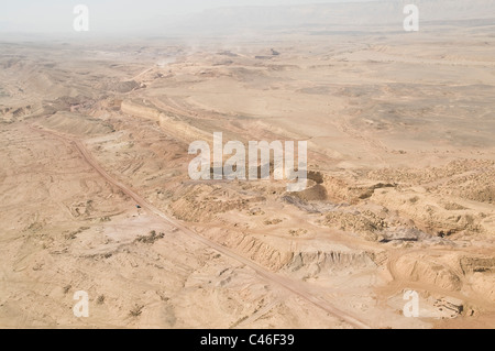 Photographie aérienne d'une carrière dans le Cratère de Ramon Banque D'Images