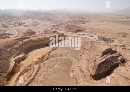 Photographie aérienne d'une carrière dans le Cratère de Ramon Banque D'Images