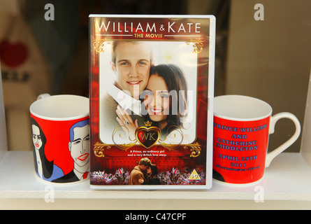 "William et Kate" le film est en vente sur DVD avant le mariage royal, à Londres, Royaume-Uni, 26 avril 2011 Banque D'Images