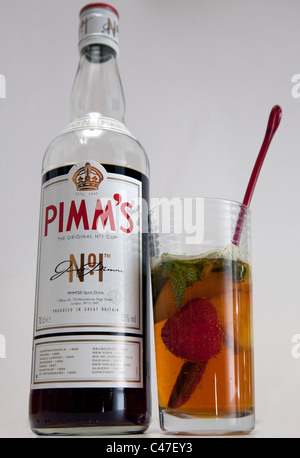 N° 1 Pimms et limonade aux fruits et de menthe, Londres Banque D'Images