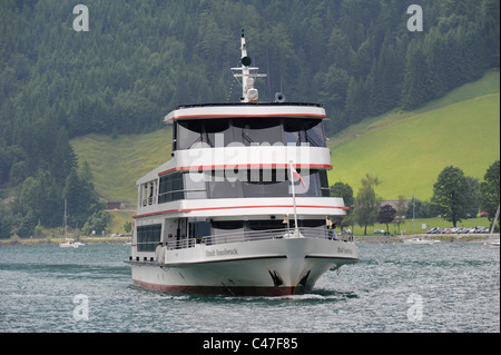 Navire de passagers touristiques sur le lac Achensee en Autriche Banque D'Images