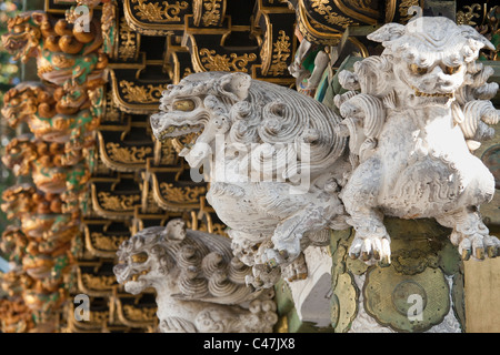 Détail de Yomei-mon embarquement au Tosho-gu Temple, Nikko, Préfecture Tochigi, au Japon. Banque D'Images