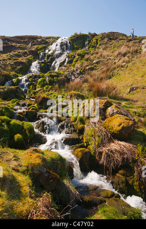 Cascade, Trotternish, Loch Leathan, Ile de Skye, Ecosse, région des Highlands Banque D'Images