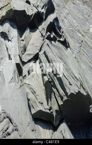 Gros plan d'une surface en ardoise à l'ancienne mine d'ardoise Dinorwig, Snowdonia, le Nord du Pays de Galles, Royaume-Uni Banque D'Images