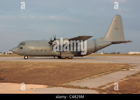 Lockheed C-130BZ Hercules de l'Armée de l'air sud-africaine Banque D'Images