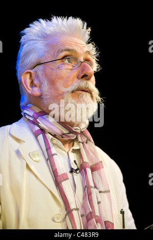 Sir Roy Strong historien de l'art, conservateur de musée, écrivain, animateur et concepteur du paysage photographié à Hay Festival 2011 Banque D'Images