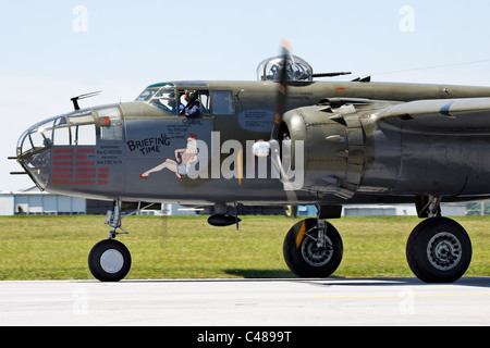 North American B25J Mitchell Séance d 'Temps', Mid Atlantic Air Museum airshow 2011, Reading, PA Banque D'Images