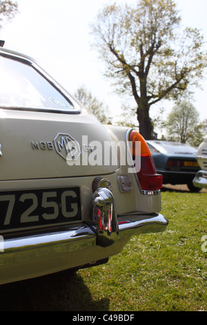 Arrière d'un MGB GT à une voiture classique événement dans l'Argory, Irlande du Nord, Royaume-Uni Banque D'Images