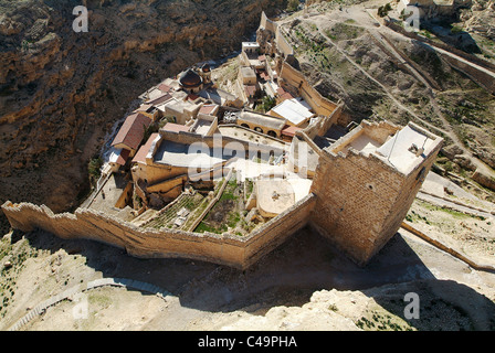 Photographie aérienne du Monastère de Mar Saba dans le désert de Judée Banque D'Images