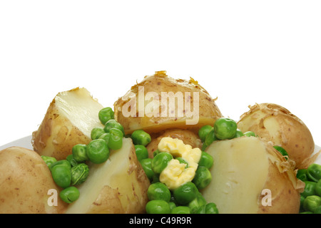 Libre de bouillie de pommes de terre nouvelles et les petits pois avec une noisette de beurre de fusion Banque D'Images