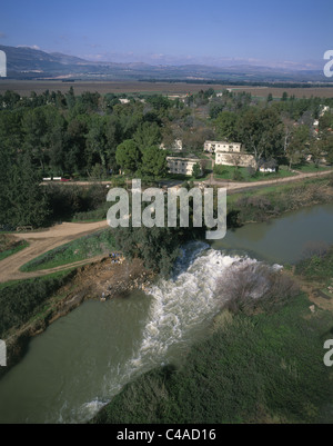 Photographie aérienne du village de Kfar fleurissent en Haute Galilée Banque D'Images