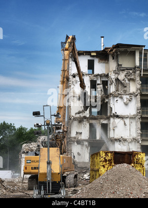 Démolition d'un immeuble ancien à Hambourg, Allemagne. Banque D'Images