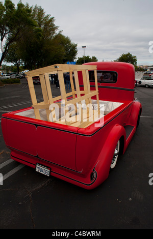 Une camionnette à Supercar dimanche à Woodland Hills en Californie comme vu sur Storage Wars Banque D'Images