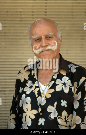 70 ans homme druzes, Baakline, montagnes du Chouf, au Liban. Banque D'Images