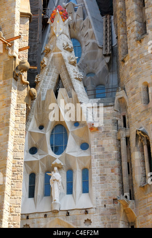 Détails sur la façade nord de la Sagrada Familia (église de la Sainte Famille), Barcelone, Espagne. Banque D'Images