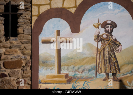 Saint James Peinture peint dans le mur d'une chapelle dans le chemin qui mène à Santiago de Compostela, Espagne Banque D'Images