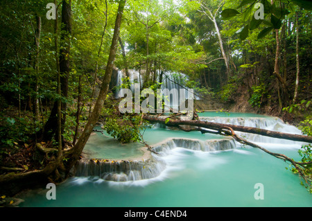 Mata Jitu cascade, une belle cascade dans l'île de Moyo, qui souvent à la visite de personnes célèbres Banque D'Images